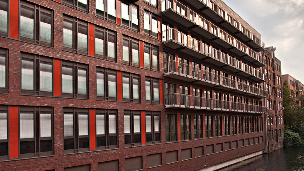 ABC-Klinker Referenzen Verblendklinker Brandenburg rot-bunt_Objekt Bürogebäude Süderstrasse Hamburg