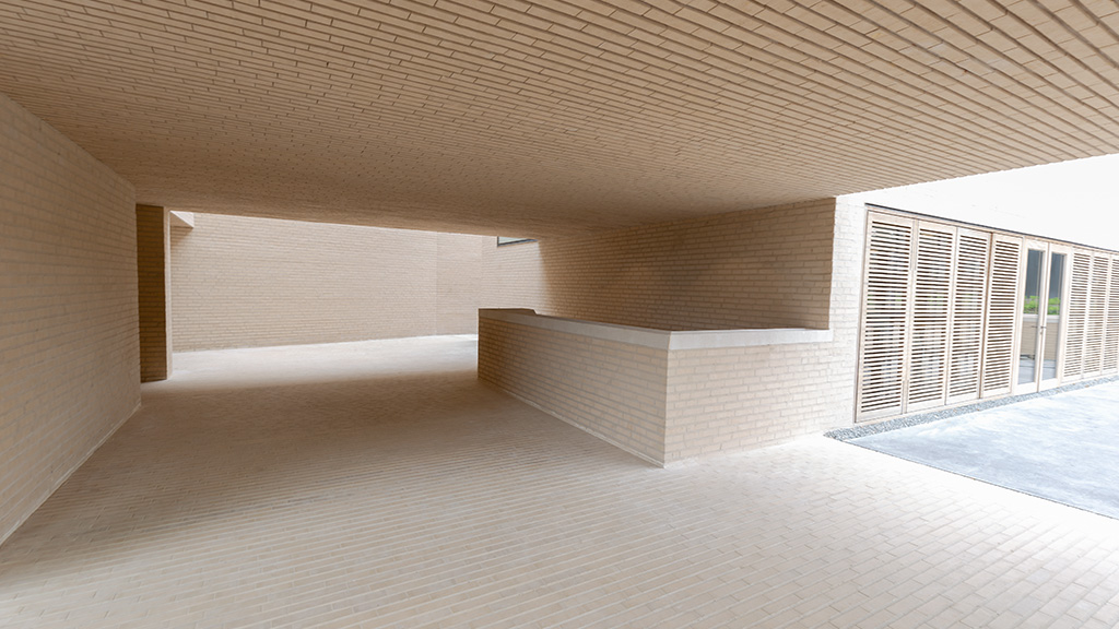 ABC-Klinker_kreative Fassaden_homogene Flächen_vermauerte Decke (10)